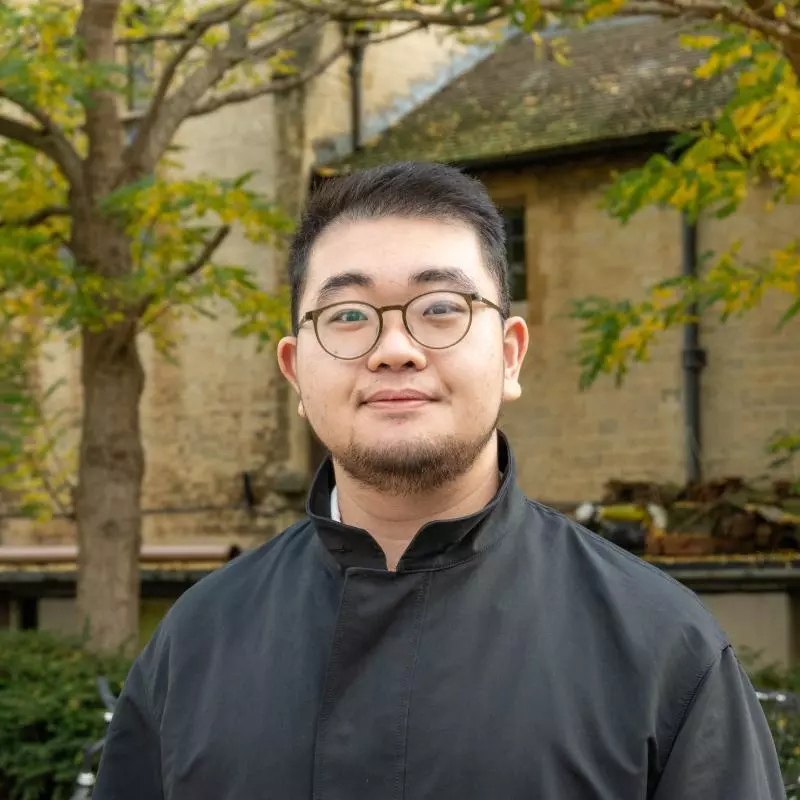 Yihan Zhang portrait photo