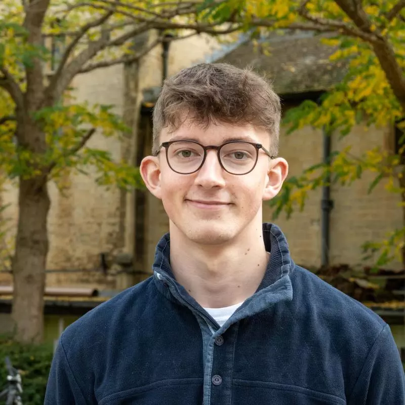 Oliver Cashmore portrait photo