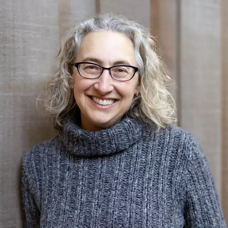 jennifer tripp headshot jpg