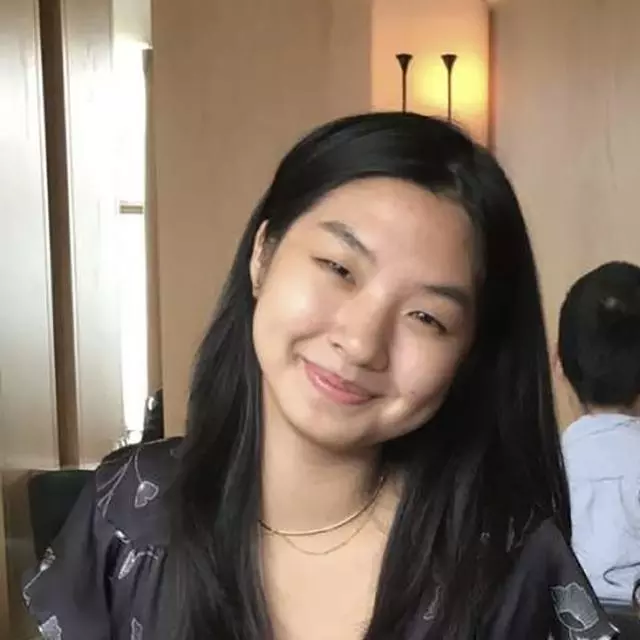 Portrait photo of Stephanie Dai